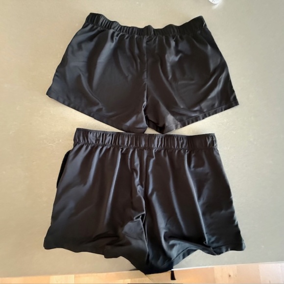 2 Nike Women's Black 4" Dri-Fit Athletic Pockets Shorts XL GUC See notes - Picture 6 of 8
